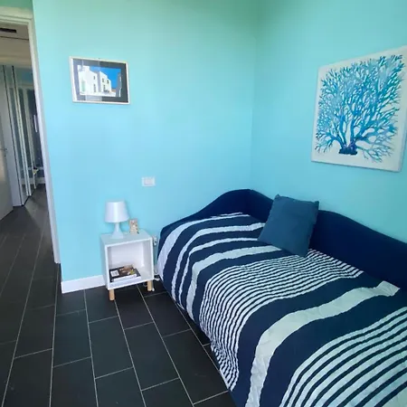 Attico Onda Blu Vista Mare - Acqua - A 150mt Dalla Apartment Lido di Jesolo