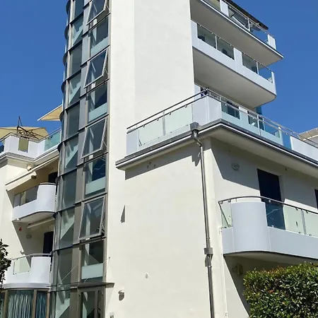 Attico Onda Blu Vista Mare - Acqua - A 150mt Dalla Apartment Lido di Jesolo